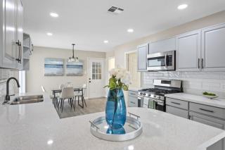 Spacious 4-bedroom house in Prime Location - 1