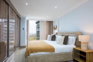 Gorgeous Three Bedroom 501 Sea Facing Gem - 2