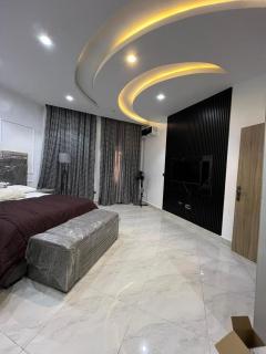 Ladi's place Wuye, Abuja - 9