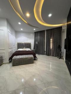 Ladi's place Wuye, Abuja - 3