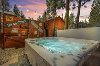 Story Time Hot Tub Game Room EV Charger Back Up Generator Mountain Luxury - 8