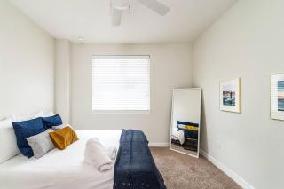 Stylish 1 BR APT - 7