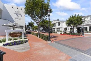 Steps to Lido Village and the Marina Heart of Lido Island 2 Car Garage - 5