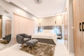 2 Bedroom Sabolak Suite Oak - 7