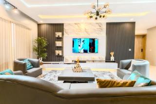 2 Bedroom Sabolak Suite Oak - 3