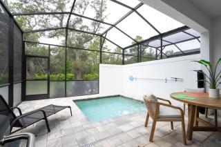 Beautiful 4-bedroom House with Splash Pool - 8