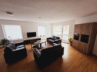 Spacious Apartment for 9 - 1