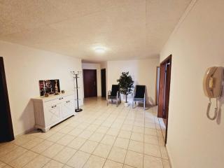 Spacious Apartment for 9 - 0