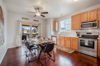 Sleepover in Centennial Big Backyard Pets Welcome - Foxfield - 1