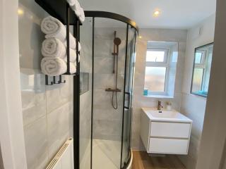 Modern, Brand-new Detached House - 2