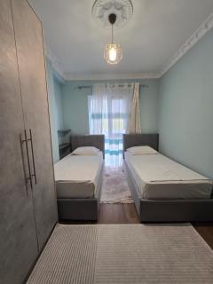 Kasim Cozy Apartment - near airport Tirana - 4