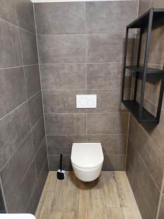 Exklusives Studio gegenüber der Uno-City und Kaiserwasser - 4