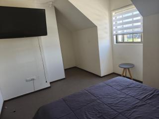 Casa con estacionamiento linares - 1