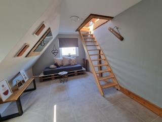 2-Zimmer-Apartment mit Küche und Bad im Landhaus in Ortsrandlage - 9