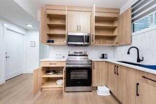 Newly built 2 bedroom suite with kitchen & laundry - 5