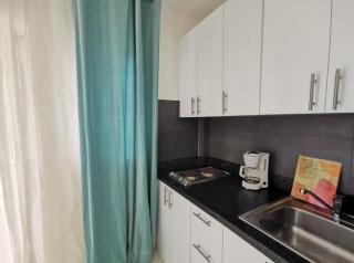 Condo wifi and beach access - 4