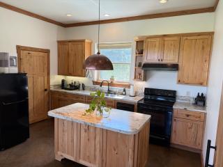 Whispering Pines Retreat, Secluded Cabin with Hot Tub & Pond - 2