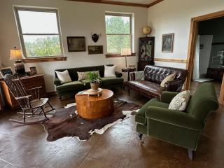 Whispering Pines Retreat, Secluded Cabin with Hot Tub & Pond - 9