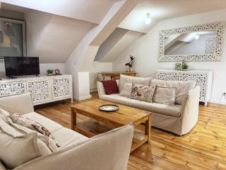 Magnifique Appartement rénové au coeur de Pau - 0