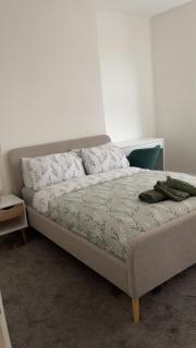 Campus & Coop Cozy Terrace - 5