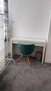 Campus & Coop Cozy Terrace - 7