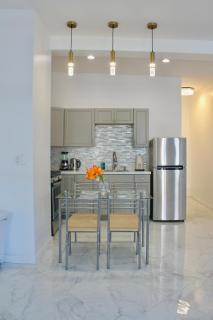 2-Bedroom Apartment 15 Minutes From Manhattan in LIC Astoria Queens - 6