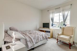 Modern Family Home in Suburbs of Sacramento! - 2