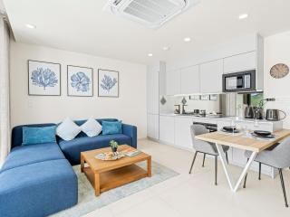 The Hills Residence at Simpson Bay - 5
