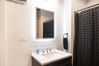 *Downtown* Historic Strand Theater Loft - 1