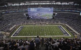 Hollywood House of Luxe ATT Stadium - 7
