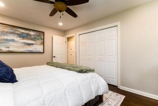 The Dome Home - 3BR House 1mi to ND - 8