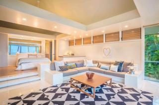 Utopia Beach Front Estate - 5