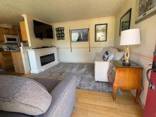 Yellowstone Gateway Inn - 9