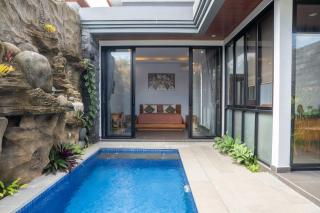SEMANGGI PRIVATE VILLA - 7