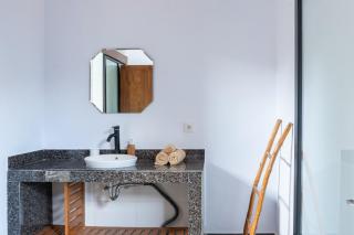 SEMANGGI PRIVATE VILLA - 9