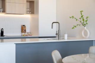 Mountain View Woden Stay, Near Hospital, CIT - 4