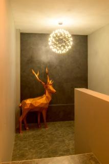 The Breezy Hotel - 3