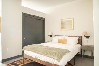 Deer District Studio Apt - One Block from Fiserv and Baird - 2