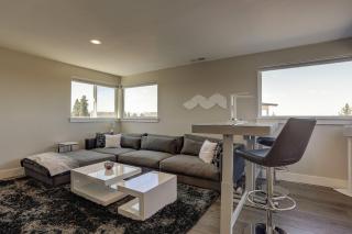 Ruby Peak Spacious & Comfortable Home - 30 day minimum home - 8