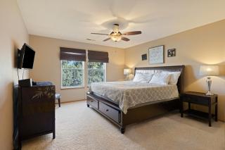 Quiet River Spacious Hood River Home - 30 Day Minimum! townhouse - Bend - 2