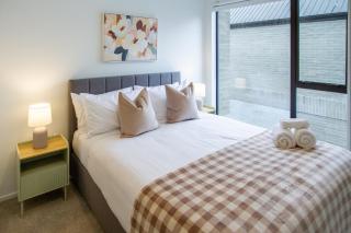Comfort and Style 2BR Townhouse, Parking - 8