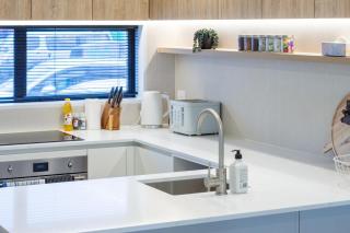 Comfort and Style 2BR Townhouse, Parking - 2
