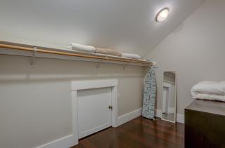 Surfs Up Spacious Hood River Home - 30 Day Minimum Stay home - 6