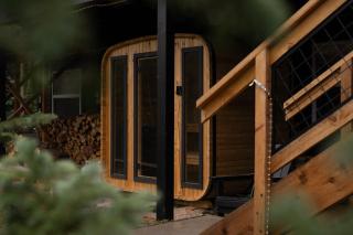 Mountain View Family Cabin, Pet Friendly and Hot Tub - 0