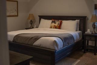 Mountain View Family Cabin, Pet Friendly and Hot Tub - 1