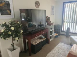 The Junction Estate COOL CALM COZY A Home N Host Property - 7