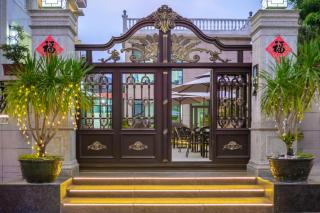 Weisi Zhenpin Holiday Courtyard - 2