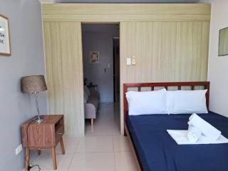 SMDC Good Stays - Shore 1 Tower A Unit 946 - 0