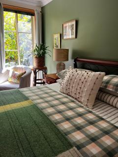 Green Gables B&B Waterfront Apartment or Garden Studio - 4