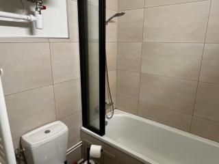 Studio moderne à Super Besse, vue lac des Hermines - FR-1-814-136 - 4